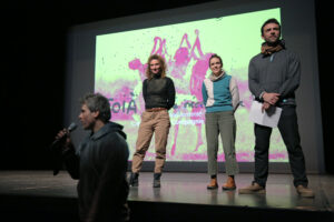 Feux d'hiver 2025 - Minuit Compagnie - Crédit photo Xavier Cantat / Feux d'hiver 2025 - Minuit Compagnie - Crédit photo Xavier Cantat Feux d'hiver 2025 - Minuit Compagnie - Crédit photo Xavier Cantat