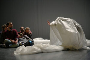 Feux d'hiver 2025 - Compagnie Pernette - Crédit photo Xavier Cantat / Feux d'hiver 2025 - Compagnie Pernette - Crédit photo Xavier Cantat Feux d'hiver 2025 - Compagnie Pernette - Crédit photo Xavier Cantat