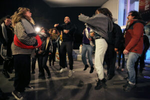 Feux d'hiver 2025 - Radio Kaizman - Crédit photo Xavier Cantat / Feux d'hiver 2025 - Radio Kaizman - Crédit photo Xavier Cantat Feux d'hiver 2025 - Radio Kaizman - Crédit photo Xavier Cantat