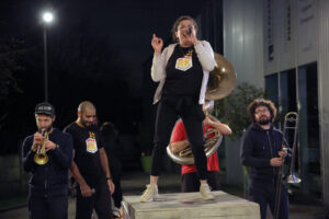 Feux d'hiver 2025 - Radio Kaizman - Crédit photo Xavier Cantat / Feux d'hiver 2025 - Radio Kaizman - Crédit photo Xavier Cantat Feux d'hiver 2025 - Radio Kaizman - Crédit photo Xavier Cantat